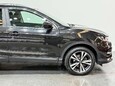 Nissan Qashqai 1.3 DIG-T N-Connecta SUV 5dr Petrol DCT Auto Euro 6 (s/s) (160 ps) 19