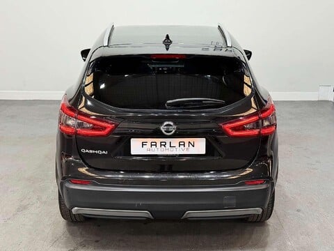 Nissan Qashqai 1.3 DIG-T N-Connecta SUV 5dr Petrol DCT Auto Euro 6 (s/s) (160 ps) 24