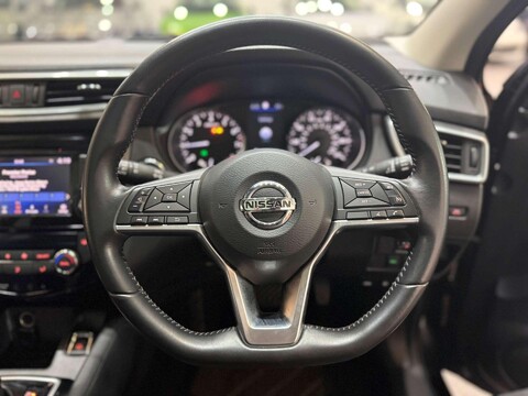 Nissan Qashqai 1.3 DIG-T N-Connecta SUV 5dr Petrol DCT Auto Euro 6 (s/s) (160 ps) 34
