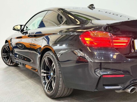 BMW M4 3.0 BiTurbo Coupe 2dr Petrol DCT Euro 6 (s/s) (431 ps) 23