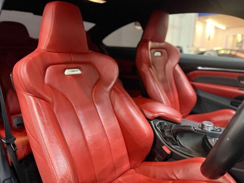 BMW M4 3.0 BiTurbo Coupe 2dr Petrol DCT Euro 6 (s/s) (431 ps) 30