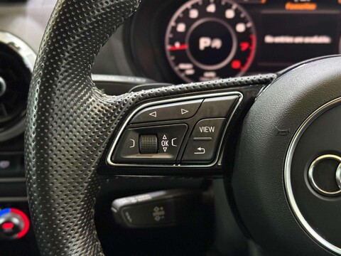 Audi A3 1.5 TFSI CoD 35 S line Sportback 5dr Petrol S Tronic Euro 6 (s/s) (150 ps) 32