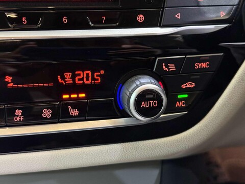 BMW 5 Series 2.0 530e 9.2kWh SE Saloon 4dr Petrol Plug-in Hybrid Auto Euro 6 (s/s) (252  48