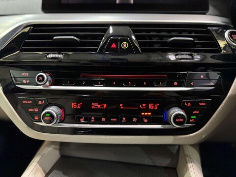 BMW 5 Series 2.0 530e 9.2kWh M Sport Saloon 4dr Petrol Plug-in Hybrid Auto Euro 6 (s/s)  53