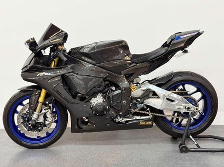 Yamaha R1M 1000 Super Sports Petrol Manual (200 ps) 
