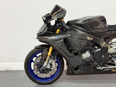Yamaha R1M 1000 Super Sports Petrol Manual (200 ps) 2