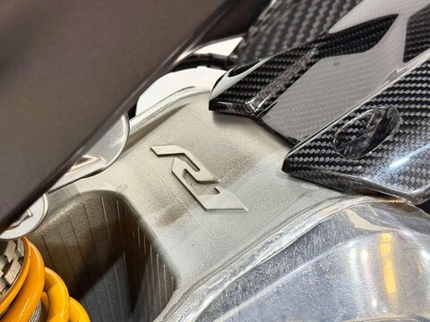 Yamaha R1M 1000 Super Sports Petrol Manual (200 ps) 4