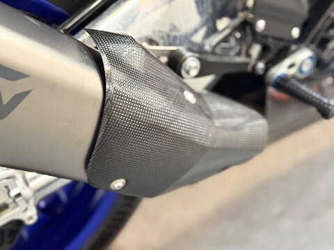 Yamaha R1M 1000 Super Sports Petrol Manual (200 ps) 23