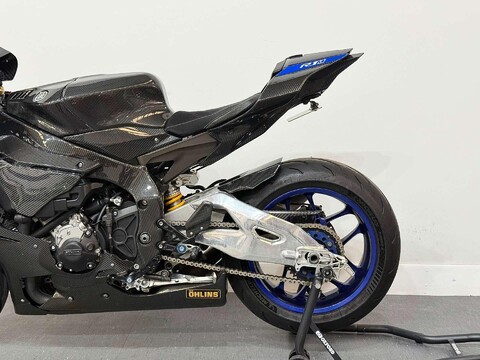 Yamaha R1M 1000 Super Sports Petrol Manual (200 ps) 3