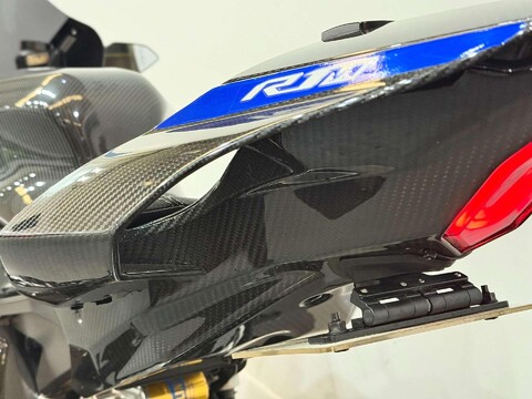 Yamaha R1M 1000 Super Sports Petrol Manual (200 ps) 14