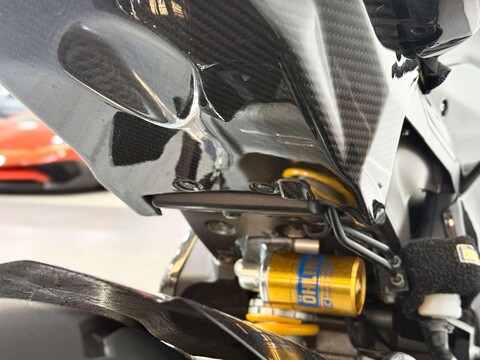 Yamaha R1M 1000 Super Sports Petrol Manual (200 ps) 18