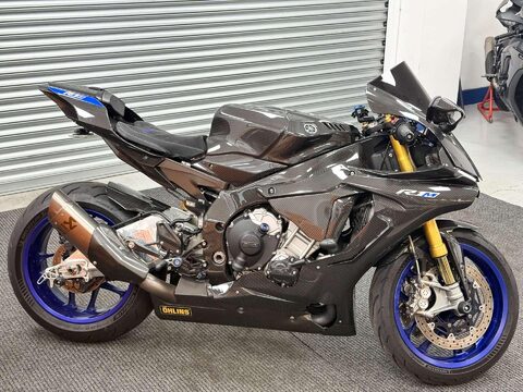 Yamaha R1M 1000 Super Sports Petrol Manual (200 ps) 3