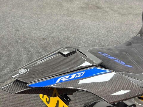 Yamaha R1M 1000 Super Sports Petrol Manual (200 ps) 18