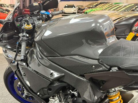 Yamaha R1M 1000 Super Sports Petrol Manual (200 ps) 22