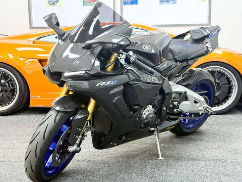 Yamaha R1M 1000 Super Sports Petrol Manual (200 ps) 26