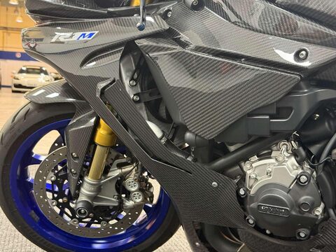 Yamaha R1M 1000 Super Sports Petrol Manual (200 ps) 30