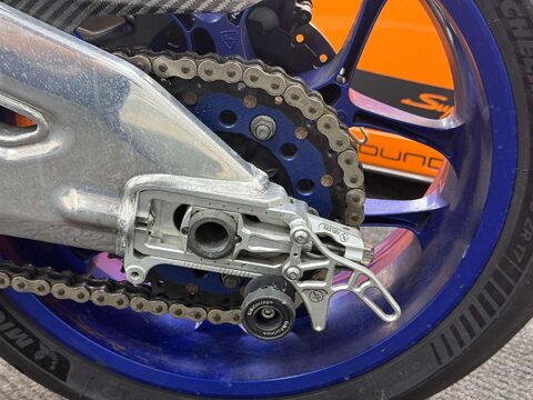 Yamaha R1M 1000 Super Sports Petrol Manual (200 ps) 59