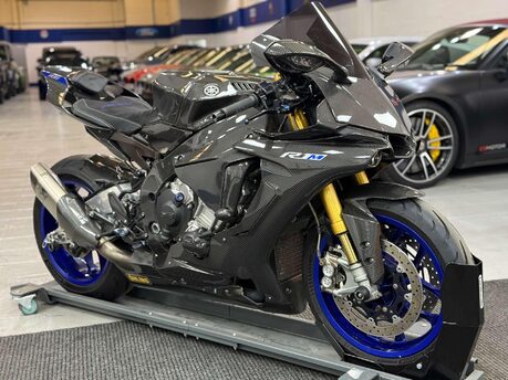 Yamaha R1M 1000 Super Sports Petrol Manual (200 ps)