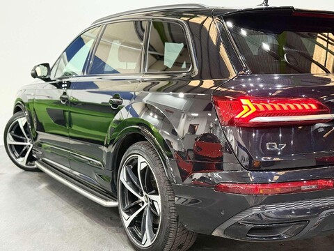 Audi Q7 3.0 TDI V6 50 Black Edition SUV 5dr Diesel Tiptronic quattro Euro 6 (s/s) ( 30