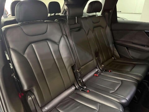 Audi Q7 3.0 TDI V6 50 Black Edition SUV 5dr Diesel Tiptronic quattro Euro 6 (s/s) ( 34