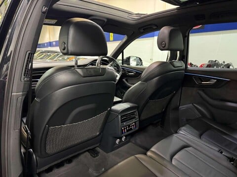 Audi Q7 3.0 TDI V6 50 Black Edition SUV 5dr Diesel Tiptronic quattro Euro 6 (s/s) ( 38