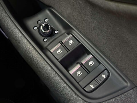 Audi Q7 3.0 TDI V6 50 Black Edition SUV 5dr Diesel Tiptronic quattro Euro 6 (s/s) ( 62