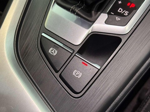 Audi A4 2.0 TFSI 40 S line Estate 5dr Petrol S Tronic Euro 6 (s/s) (190 ps) 50