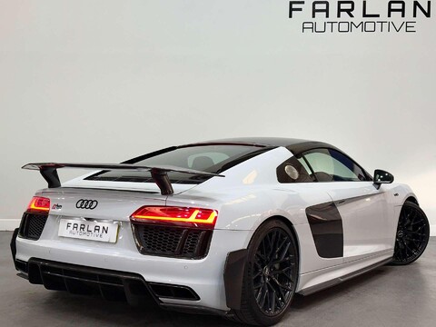 Audi R8 5.2 FSI V10 Plus Coupe 2dr Petrol S Tronic quattro Euro 6 (s/s) (610 ps) 4