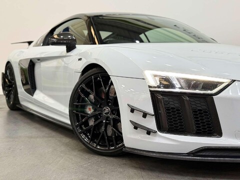 Audi R8 5.2 FSI V10 Plus Coupe 2dr Petrol S Tronic quattro Euro 6 (s/s) (610 ps) 7