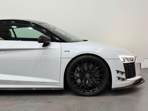 Audi R8 5.2 FSI V10 Plus Coupe 2dr Petrol S Tronic quattro Euro 6 (s/s) (610 ps) 17