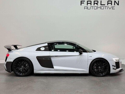 Audi R8 5.2 FSI V10 Plus Coupe 2dr Petrol S Tronic quattro Euro 6 (s/s) (610 ps) 18