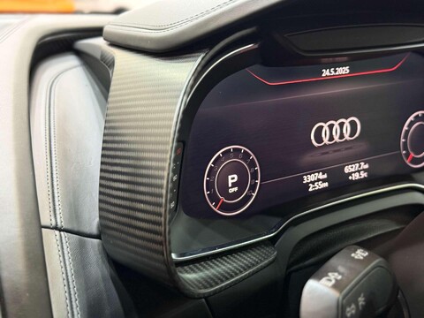 Audi R8 5.2 FSI V10 Plus Coupe 2dr Petrol S Tronic quattro Euro 6 (s/s) (610 ps) 39