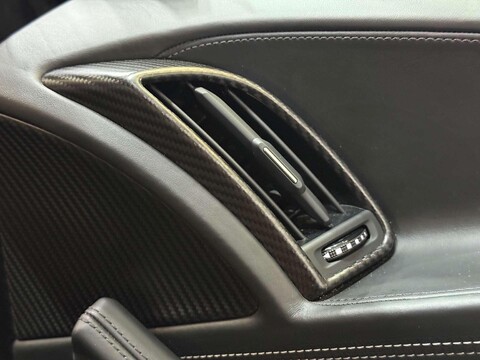 Audi R8 5.2 FSI V10 Plus Coupe 2dr Petrol S Tronic quattro Euro 6 (s/s) (610 ps) 44