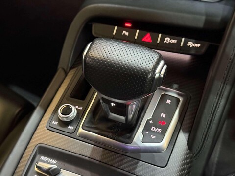 Audi R8 5.2 FSI V10 Plus Coupe 2dr Petrol S Tronic quattro Euro 6 (s/s) (610 ps) 48