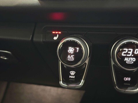 Audi R8 5.2 FSI V10 Plus Coupe 2dr Petrol S Tronic quattro Euro 6 (s/s) (610 ps) 50