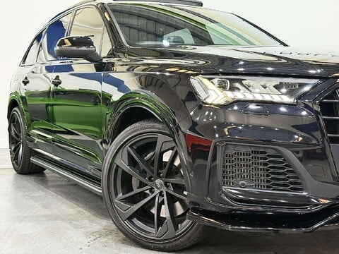 Audi SQ7 4.0 TDI V8 SUV 5dr Diesel Tiptronic quattro Euro 6 (s/s) (435 ps) 7