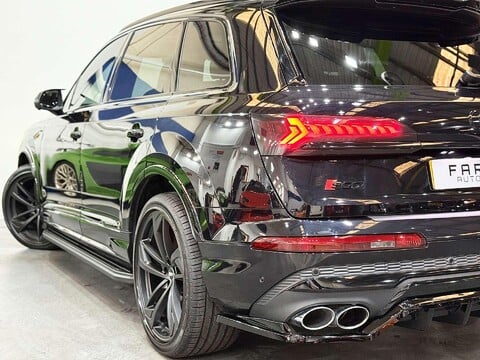 Audi SQ7 4.0 TDI V8 SUV 5dr Diesel Tiptronic quattro Euro 6 (s/s) (435 ps) 21