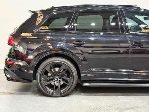Audi SQ7 4.0 TDI V8 SUV 5dr Diesel Tiptronic quattro Euro 6 (s/s) (435 ps) 15