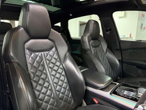 Audi SQ7 4.0 TDI V8 SUV 5dr Diesel Tiptronic quattro Euro 6 (s/s) (435 ps) 30