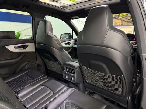 Audi SQ7 4.0 TDI V8 SUV 5dr Diesel Tiptronic quattro Euro 6 (s/s) (435 ps) 39
