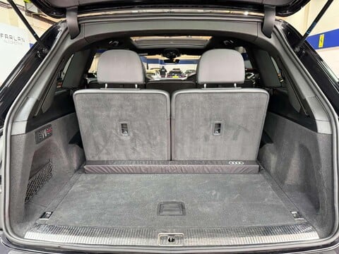 Audi SQ7 4.0 TDI V8 SUV 5dr Diesel Tiptronic quattro Euro 6 (s/s) (435 ps) 56