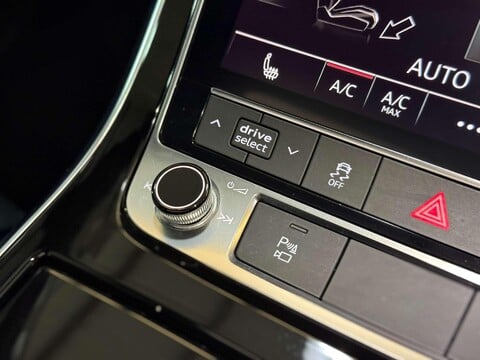 Audi SQ7 4.0 TDI V8 SUV 5dr Diesel Tiptronic quattro Euro 6 (s/s) (435 ps) 61