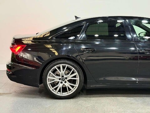 Audi A6 2.0 TDI 40 Black Edition Saloon 4dr Diesel S Tronic Euro 6 (s/s) (204 ps) 16