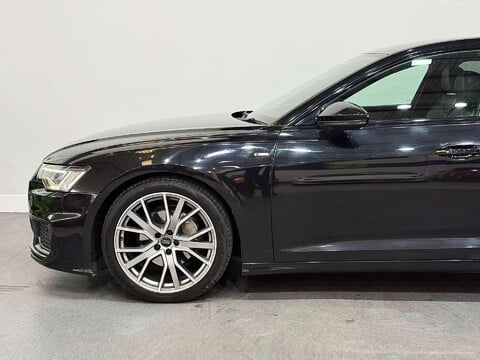 Audi A6 2.0 TDI 40 Black Edition Saloon 4dr Diesel S Tronic Euro 6 (s/s) (204 ps) 19