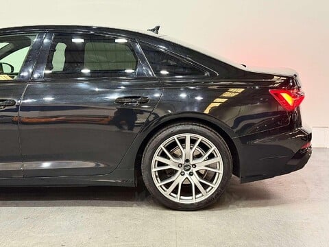 Audi A6 2.0 TDI 40 Black Edition Saloon 4dr Diesel S Tronic Euro 6 (s/s) (204 ps) 20