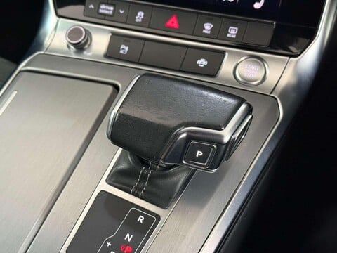 Audi A6 2.0 TDI 40 Black Edition Saloon 4dr Diesel S Tronic Euro 6 (s/s) (204 ps) 50