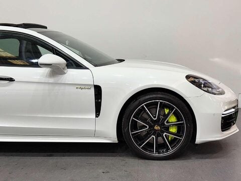 Porsche Panamera 2.9 V6 E-Hybrid 14kWh 4 Saloon 5dr Petrol Plug-in Hybrid PDK 4WD Euro 6 (s/ 17