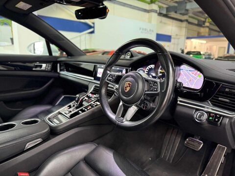 Porsche Panamera 2.9 V6 E-Hybrid 14kWh 4 Saloon 5dr Petrol Plug-in Hybrid PDK 4WD Euro 6 (s/ 33