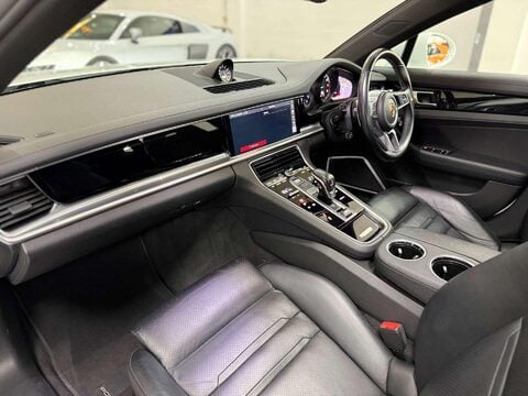 Porsche Panamera 2.9 V6 E-Hybrid 14kWh 4 Saloon 5dr Petrol Plug-in Hybrid PDK 4WD Euro 6 (s/ 48