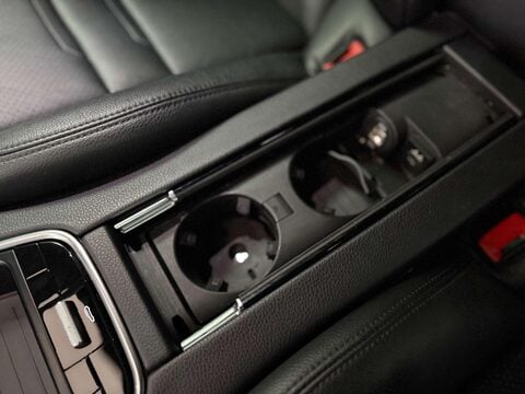 Porsche Panamera 2.9 V6 E-Hybrid 14kWh 4 Saloon 5dr Petrol Plug-in Hybrid PDK 4WD Euro 6 (s/ 51